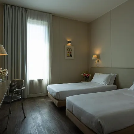 Cosmo Palace מלון סיניסלו באלסמו