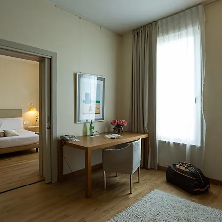 Cosmo Palace 4*