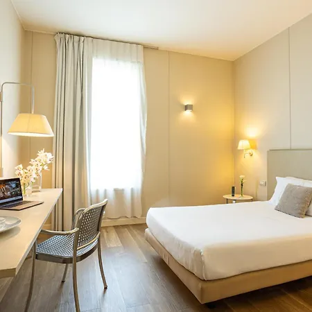 Hotel Cosmo Palace 4*