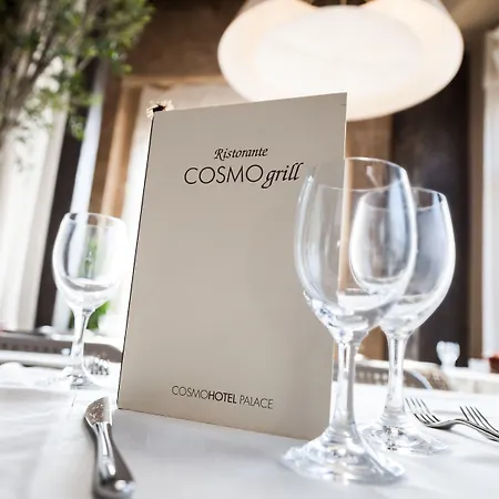 Cosmo Palace מלון