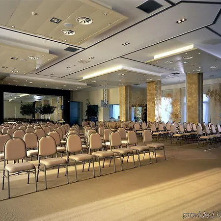 Cosmo Palace 4*