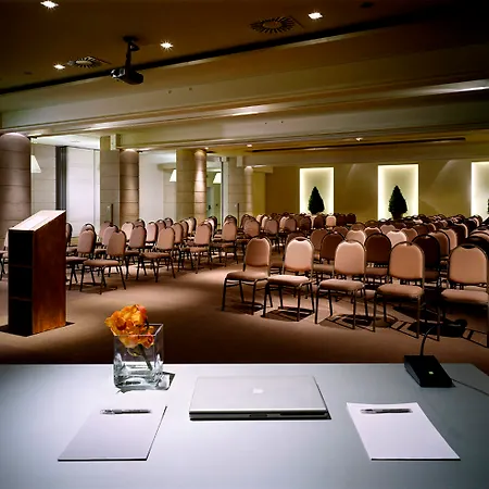 מלון Cosmo Palace סיניסלו באלסמו