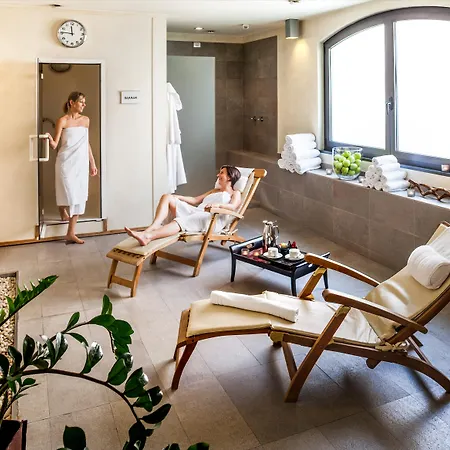 Hotel Cosmo Palace 4*