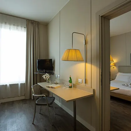 Cosmo Palace Hotel 4*